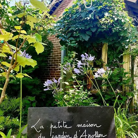 Nocleg ze śniadaniem La Petite Maison Du Jardin D'apollon Dourdan