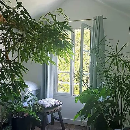 Acomodação com café da manhã  La Petite Maison Du Jardin D'apollon Dourdan